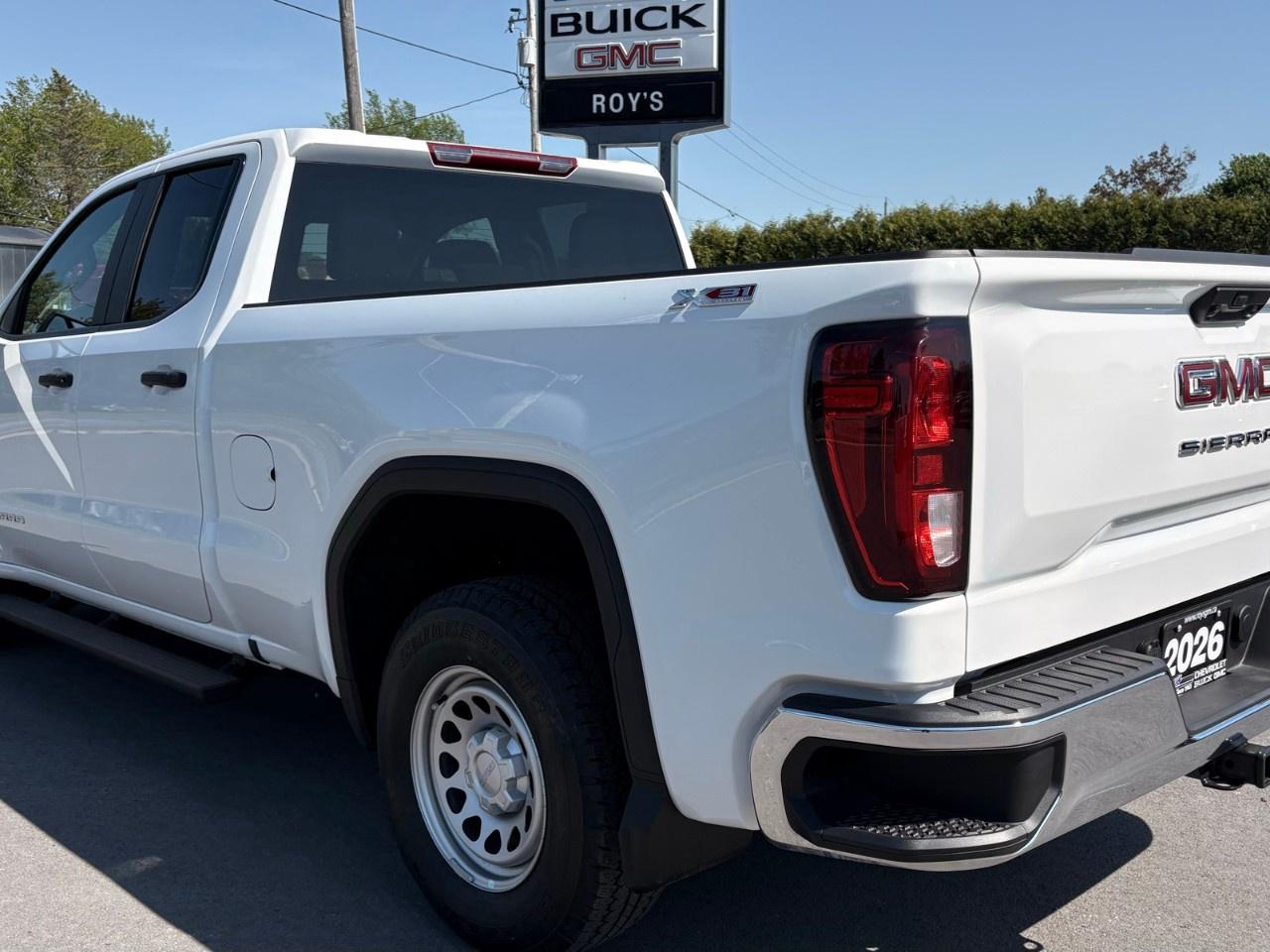 2026 GMC Sierra 1500 Double Cab Standard Box 4-Wheel Drive Pro Photo