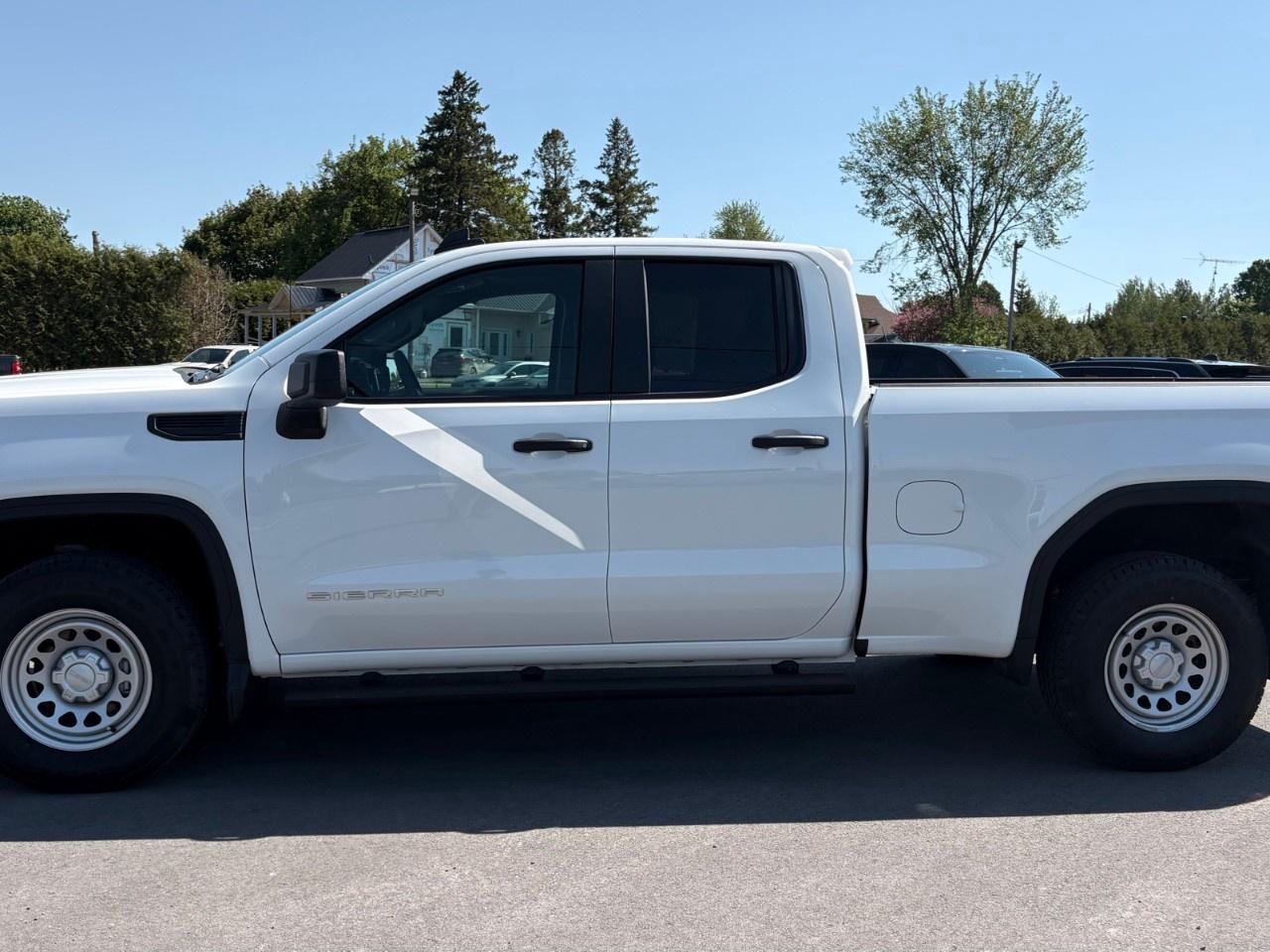 2026 GMC Sierra 1500 Double Cab Standard Box 4-Wheel Drive Pro Photo