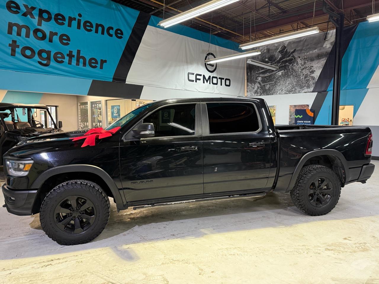 2021 RAM 1500 REBEL   CREW CAB  PONO ROOF   NAVI   HEAD UP DISPL Photo4