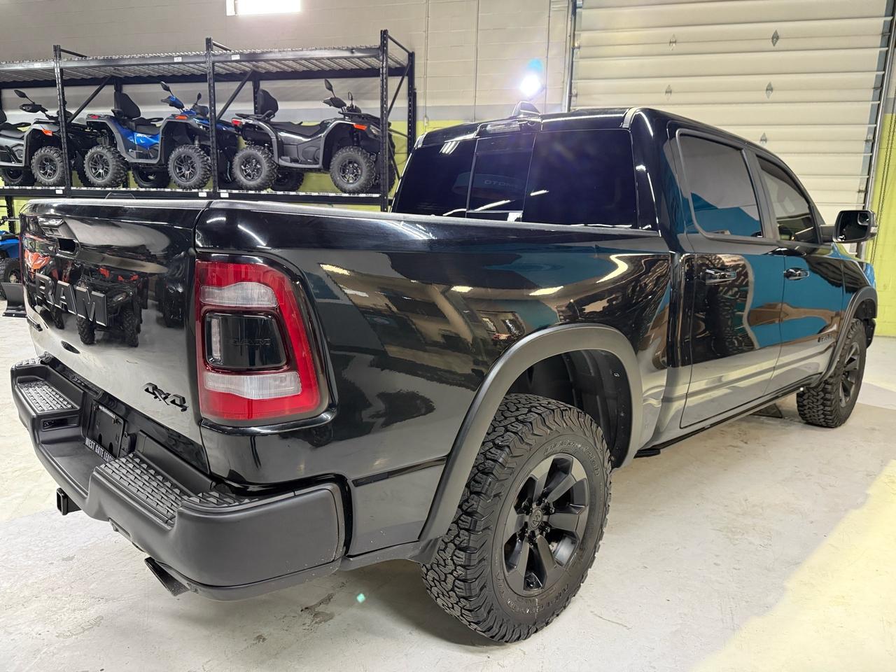 2021 RAM 1500 REBEL   CREW CAB  PONO ROOF   NAVI   HEAD UP DISPL Photo