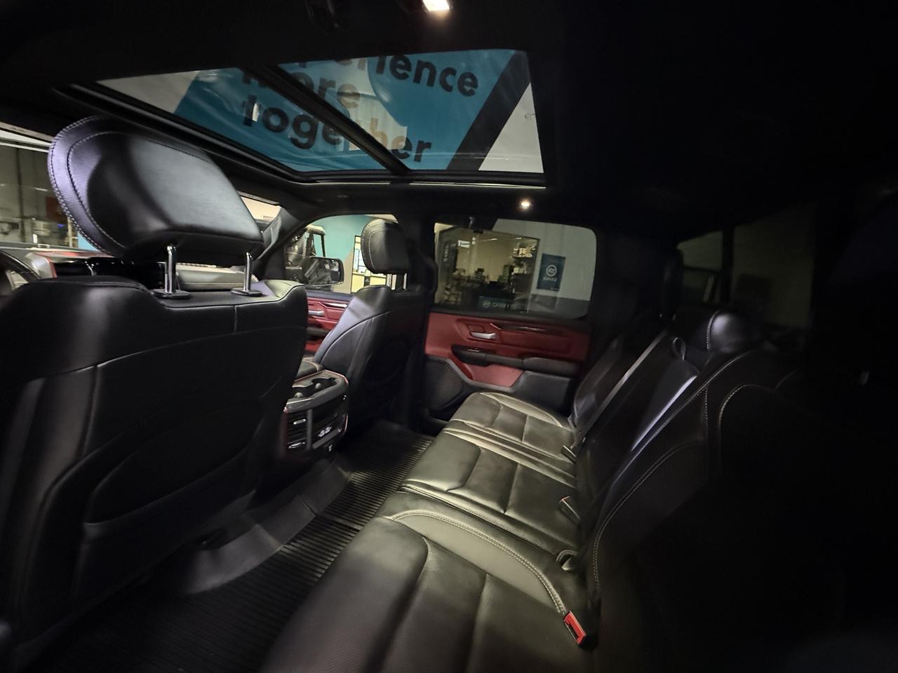 2021 RAM 1500 REBEL   CREW CAB  PONO ROOF   NAVI   HEAD UP DISPL Photo