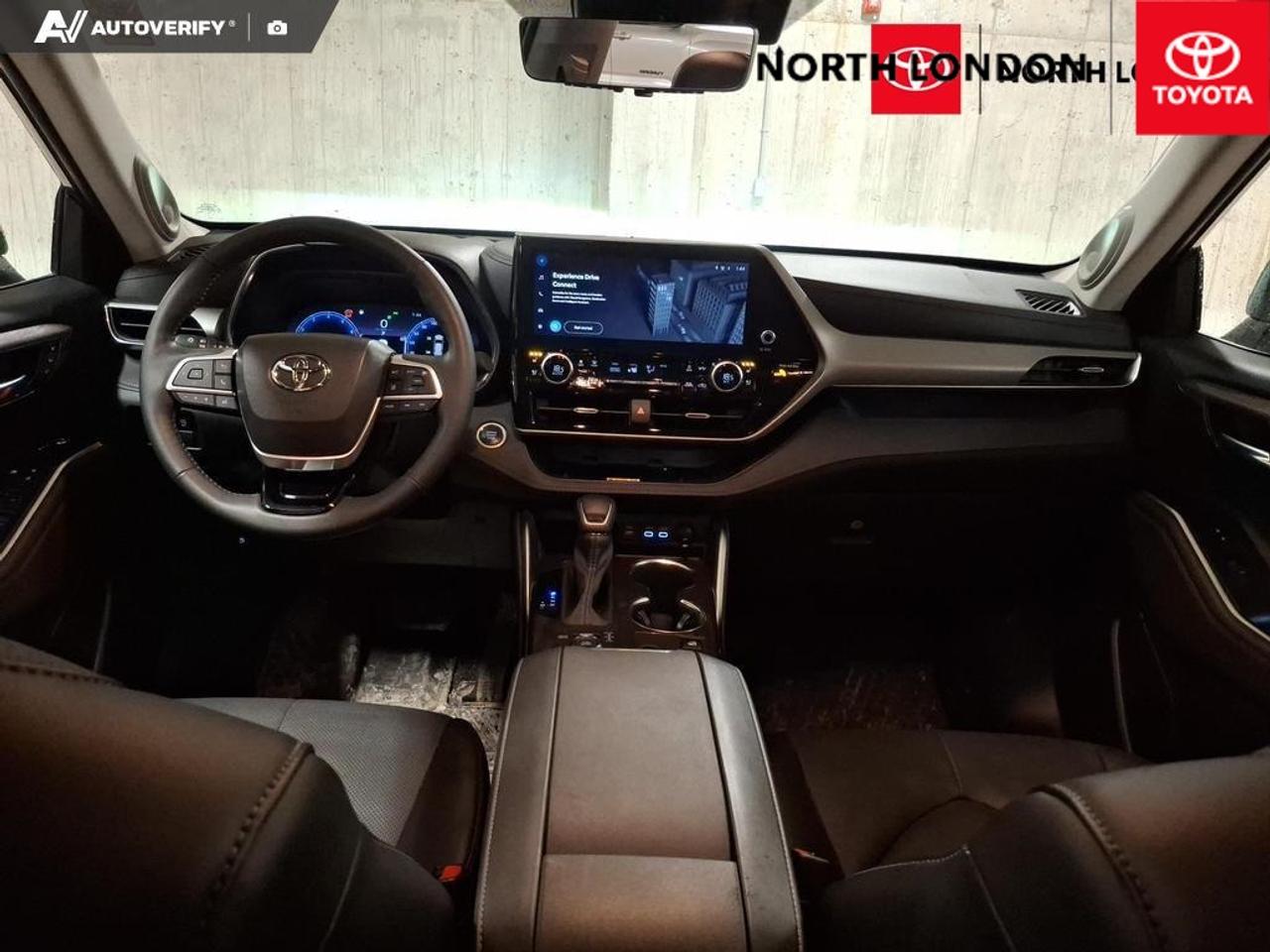 2024 Toyota Highlander  Photo