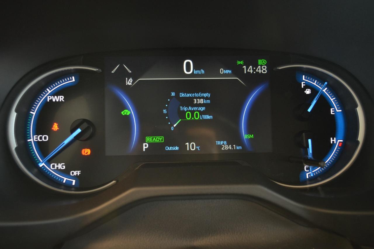 2023 Toyota RAV4 Hybrid LE Photo
