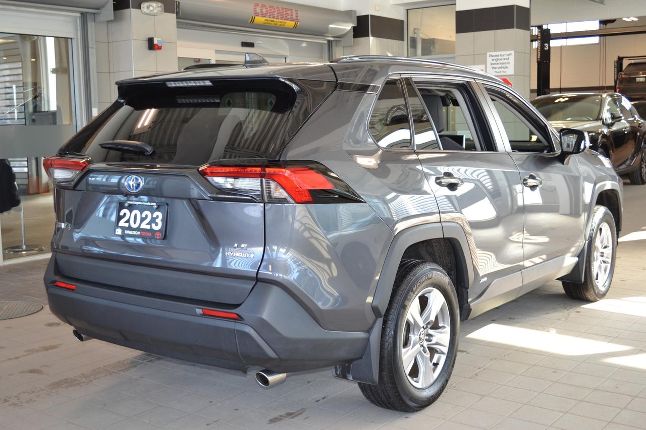 2023 Toyota RAV4 Hybrid LE Photo
