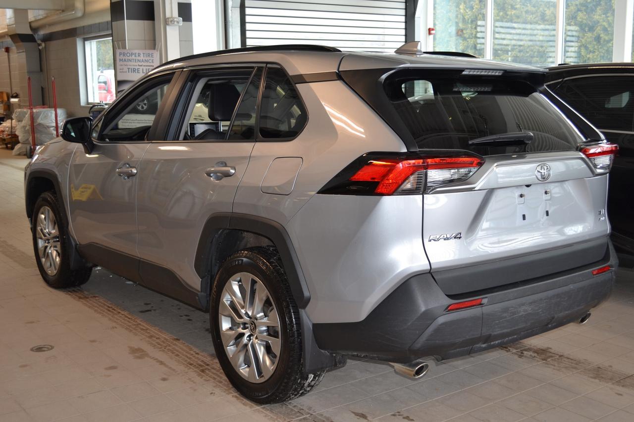 2022 Toyota RAV4 XLE Photo