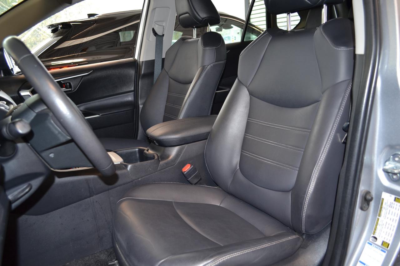 2022 Toyota RAV4 XLE Photo