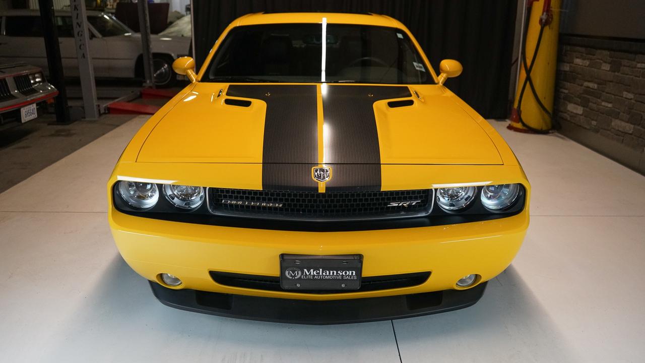 2010 Dodge Challenger 2dr Cpe Srt8 Photo