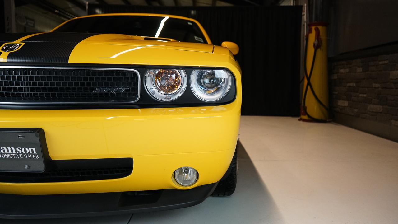 2010 Dodge Challenger 2dr Cpe Srt8 Photo4