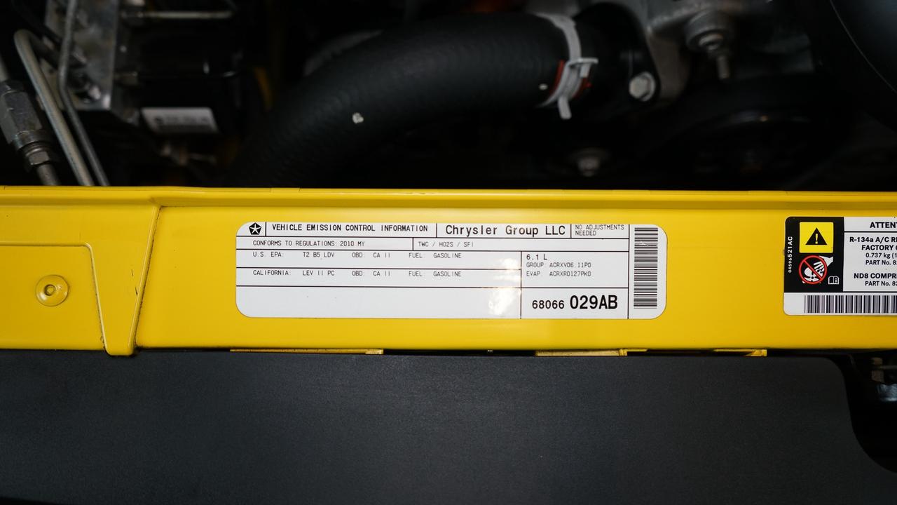 2010 Dodge Challenger 2dr Cpe Srt8 Photo