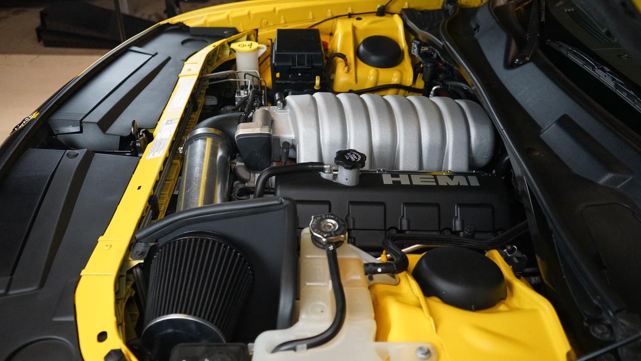 2010 Dodge Challenger 2dr Cpe Srt8 Photo