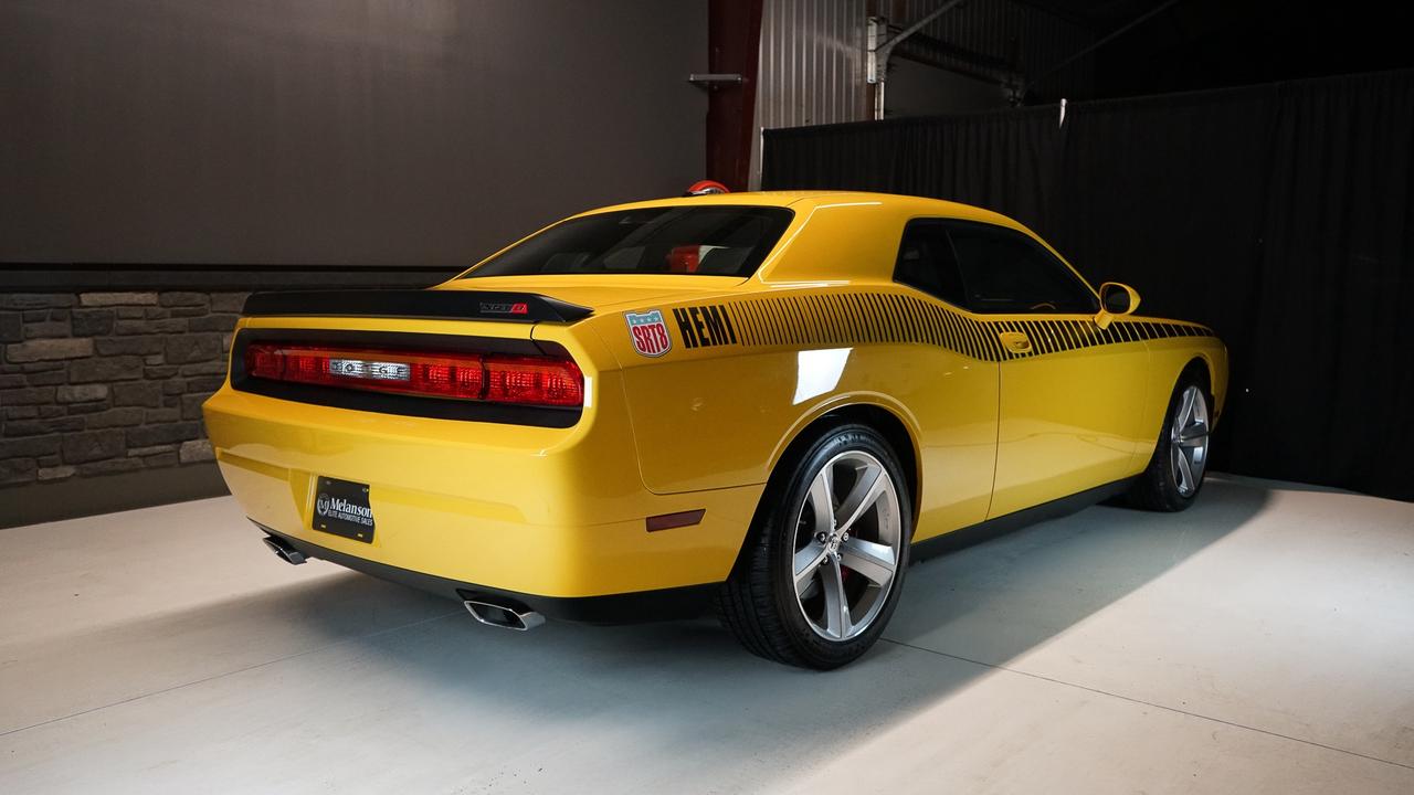 2010 Dodge Challenger 2dr Cpe Srt8 Photo