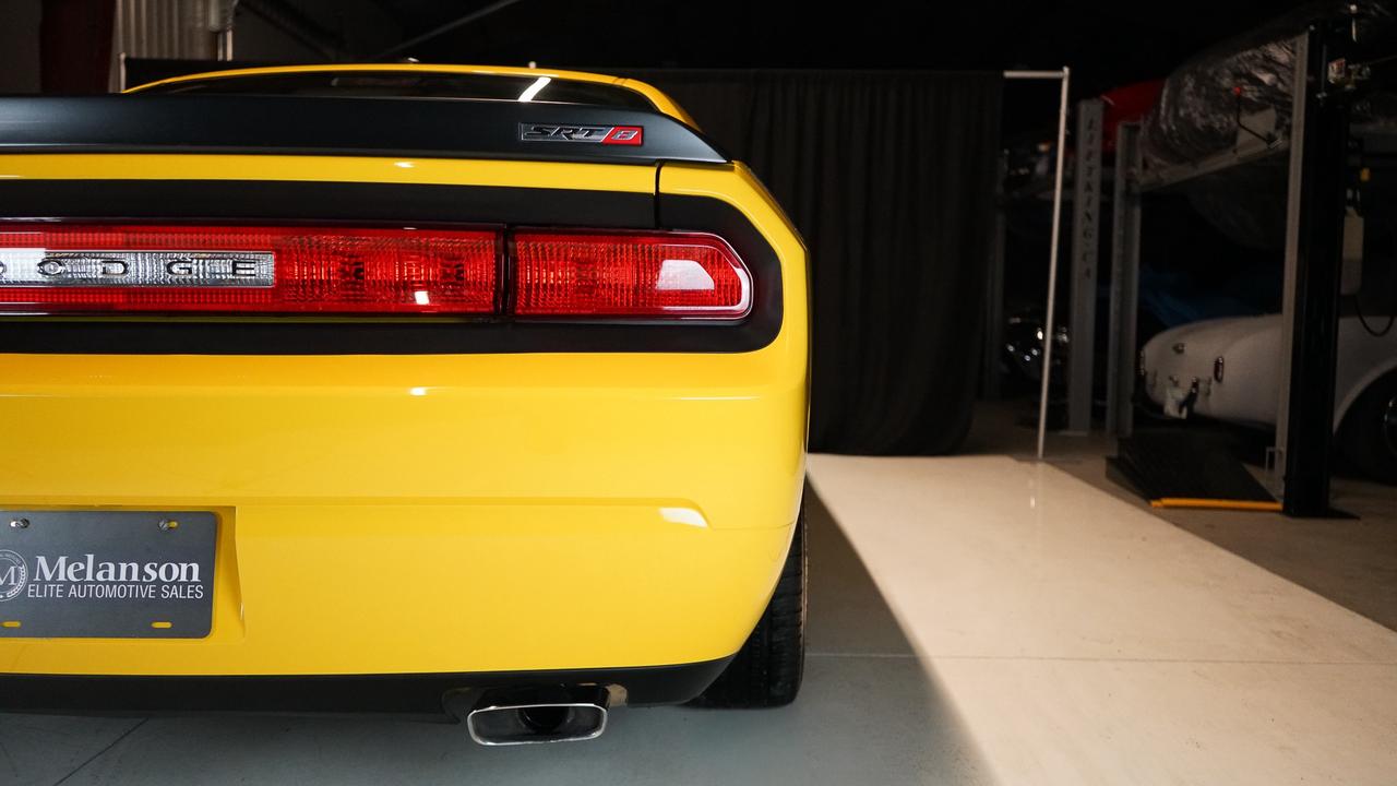 2010 Dodge Challenger 2dr Cpe Srt8 Photo