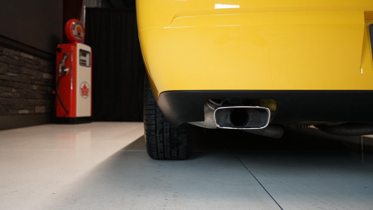 2010 Dodge Challenger 2dr Cpe Srt8 Photo