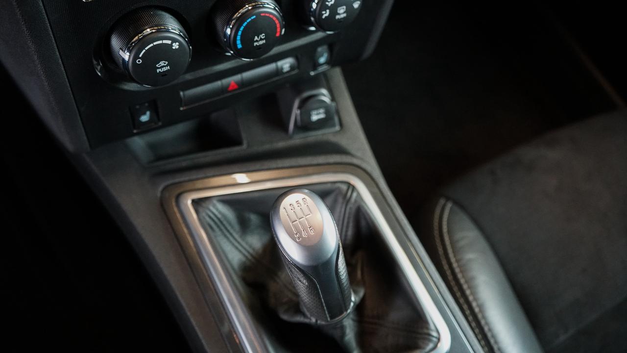 2010 Dodge Challenger 2dr Cpe Srt8 Photo