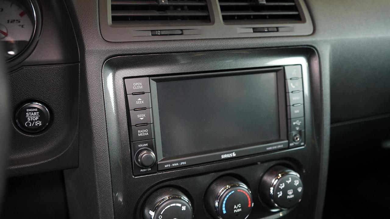 2010 Dodge Challenger 2dr Cpe Srt8 Photo