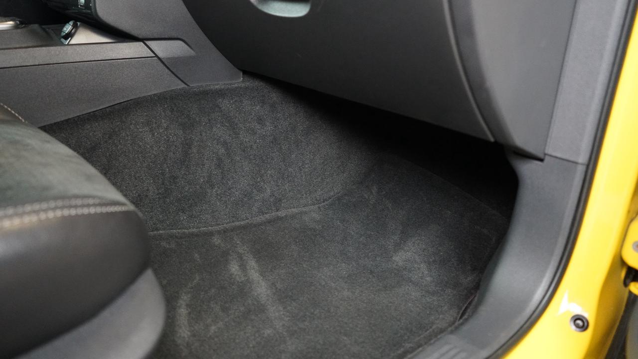 2010 Dodge Challenger 2dr Cpe Srt8 Photo