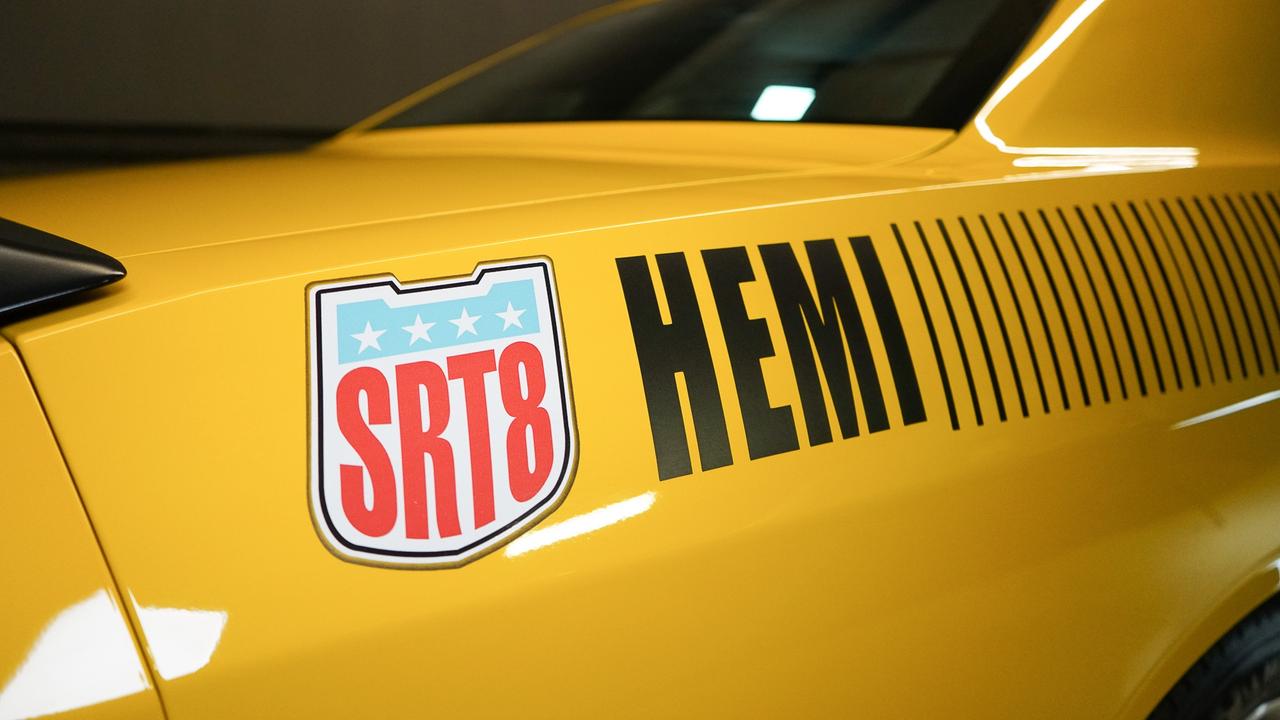 2010 Dodge Challenger 2dr Cpe Srt8 Photo