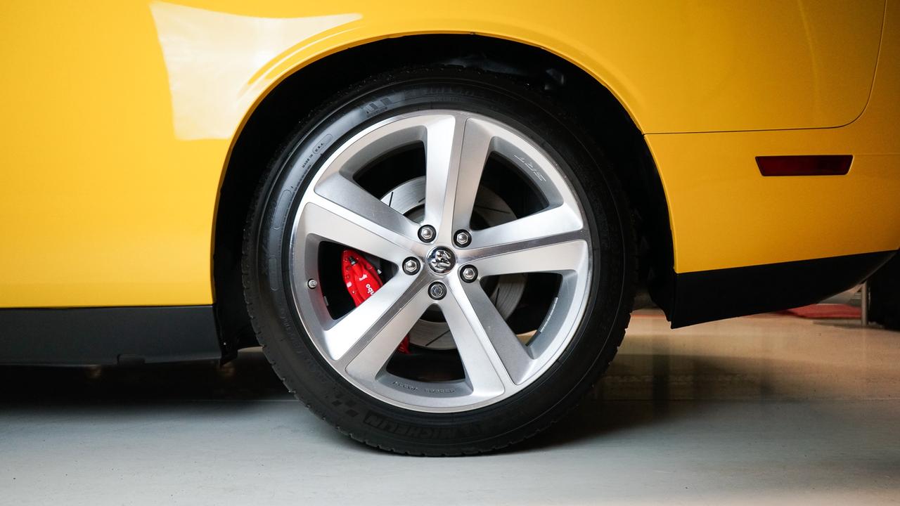 2010 Dodge Challenger 2dr Cpe Srt8 Photo