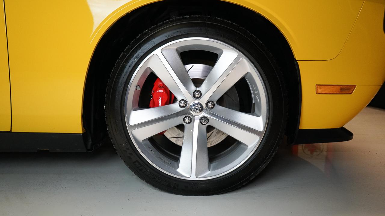 2010 Dodge Challenger 2dr Cpe Srt8 Photo