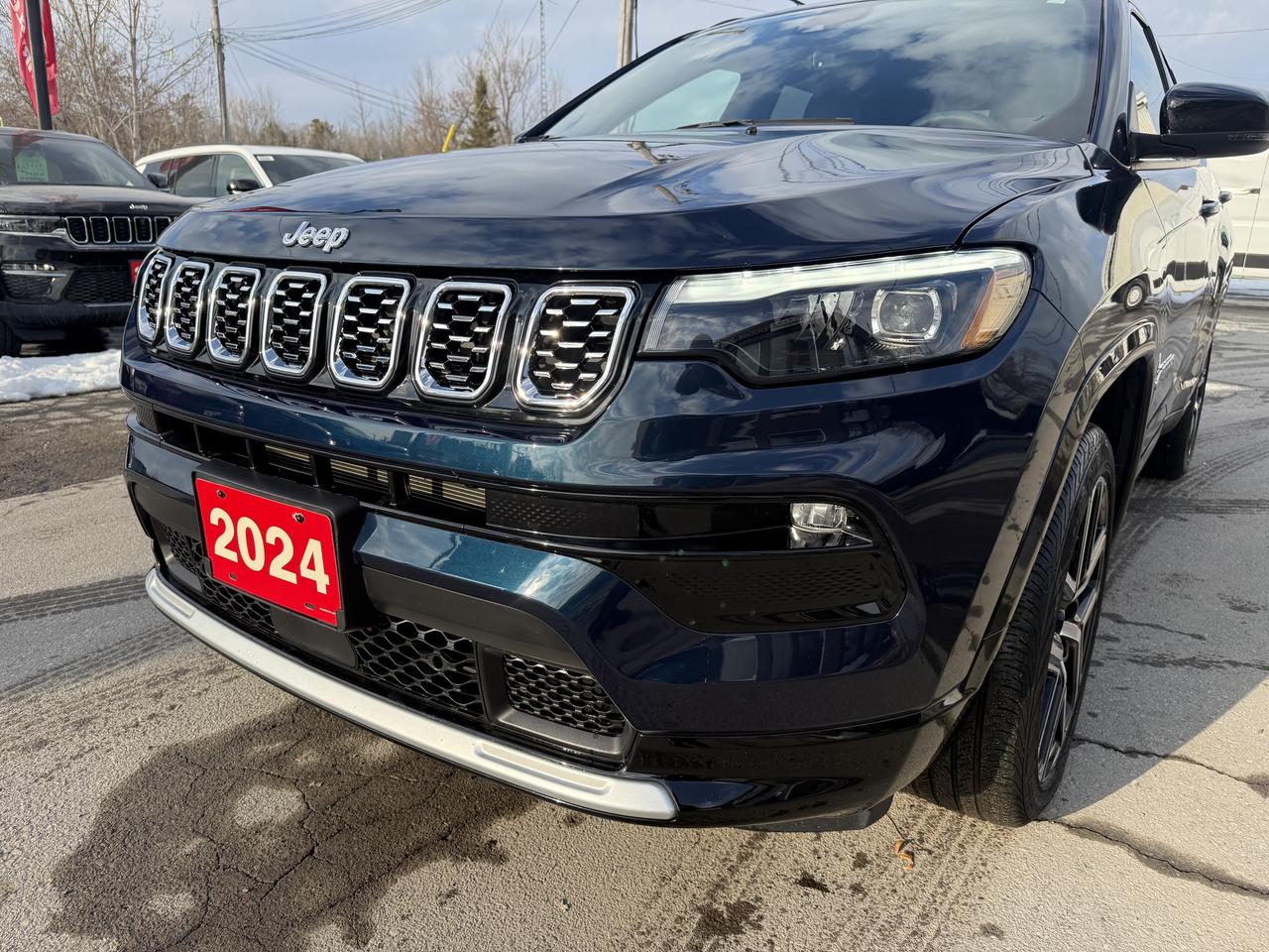 2024 Jeep Compass Limited 4x4 - Power Liftgate - Navigation Photo