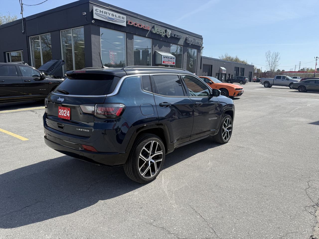 2024 Jeep Compass Limited 4x4 - Power Liftgate - Navigation Photo