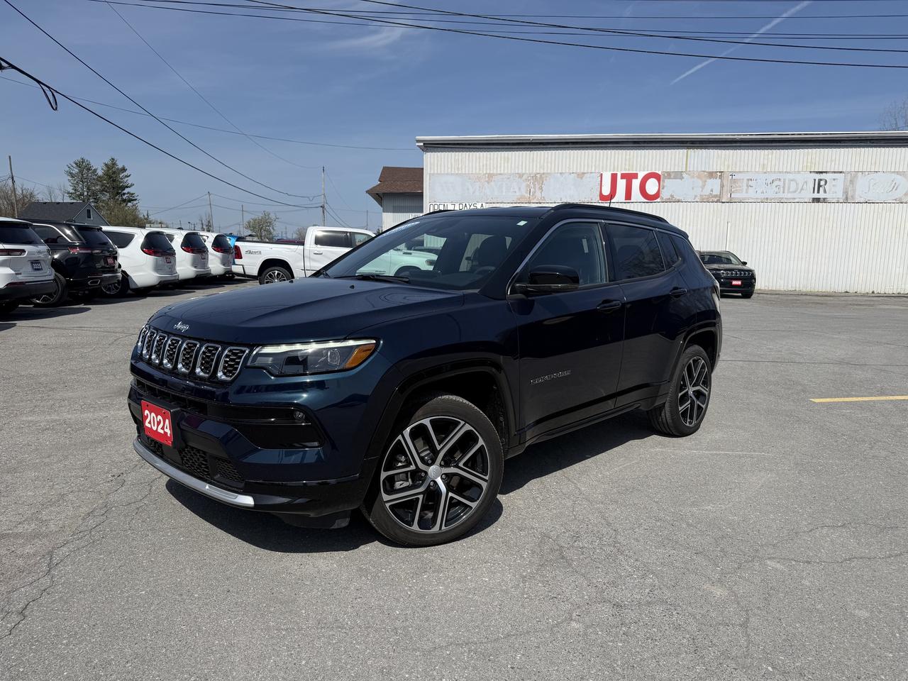 2024 Jeep Compass Limited 4x4 - Power Liftgate - Navigation Photo0