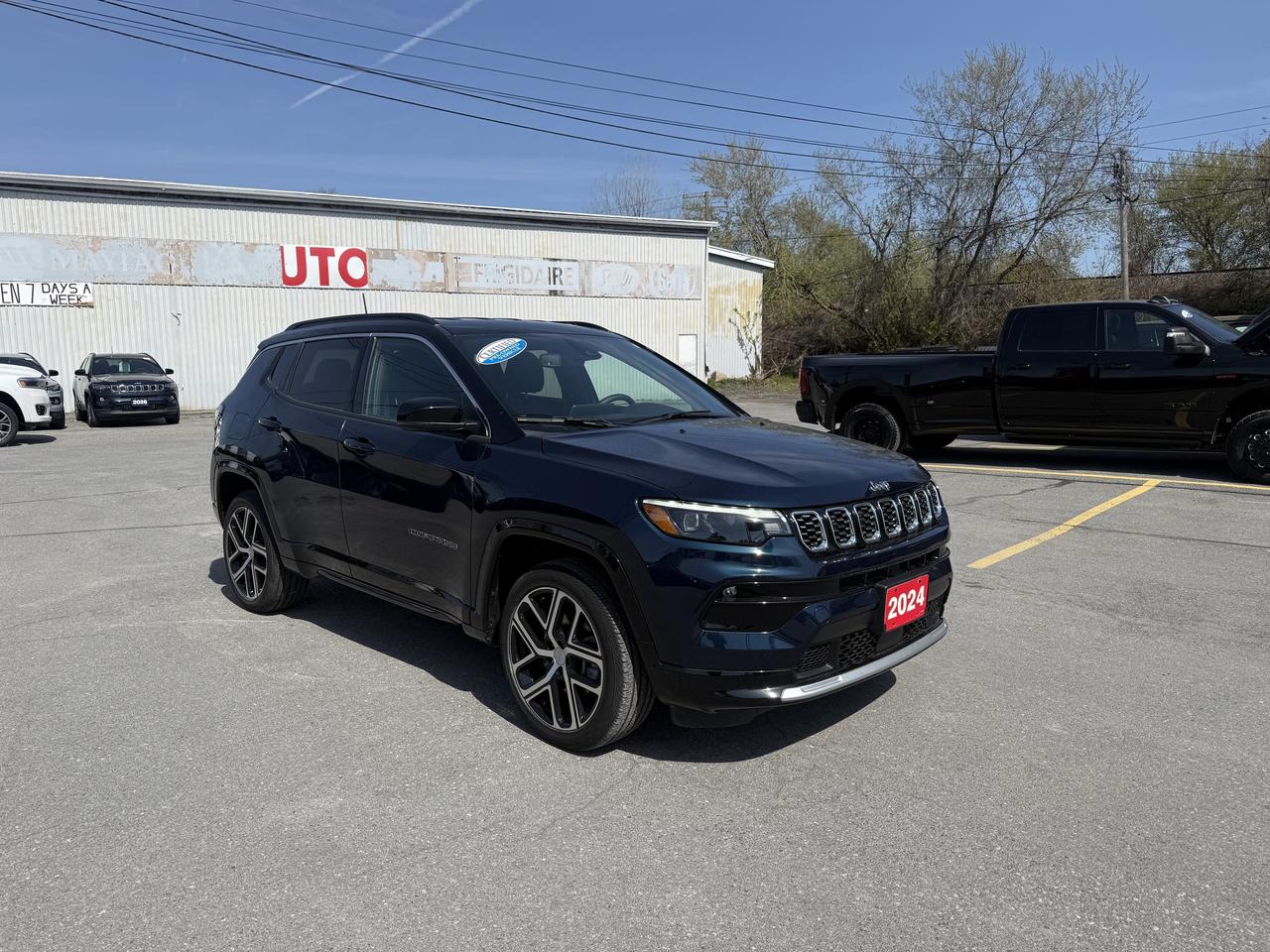 2024 Jeep Compass Limited 4x4 - Power Liftgate - Navigation Photo