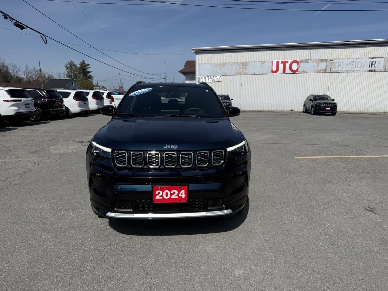 2024 Jeep Compass Limited 4x4 - Power Liftgate - Navigation Photo