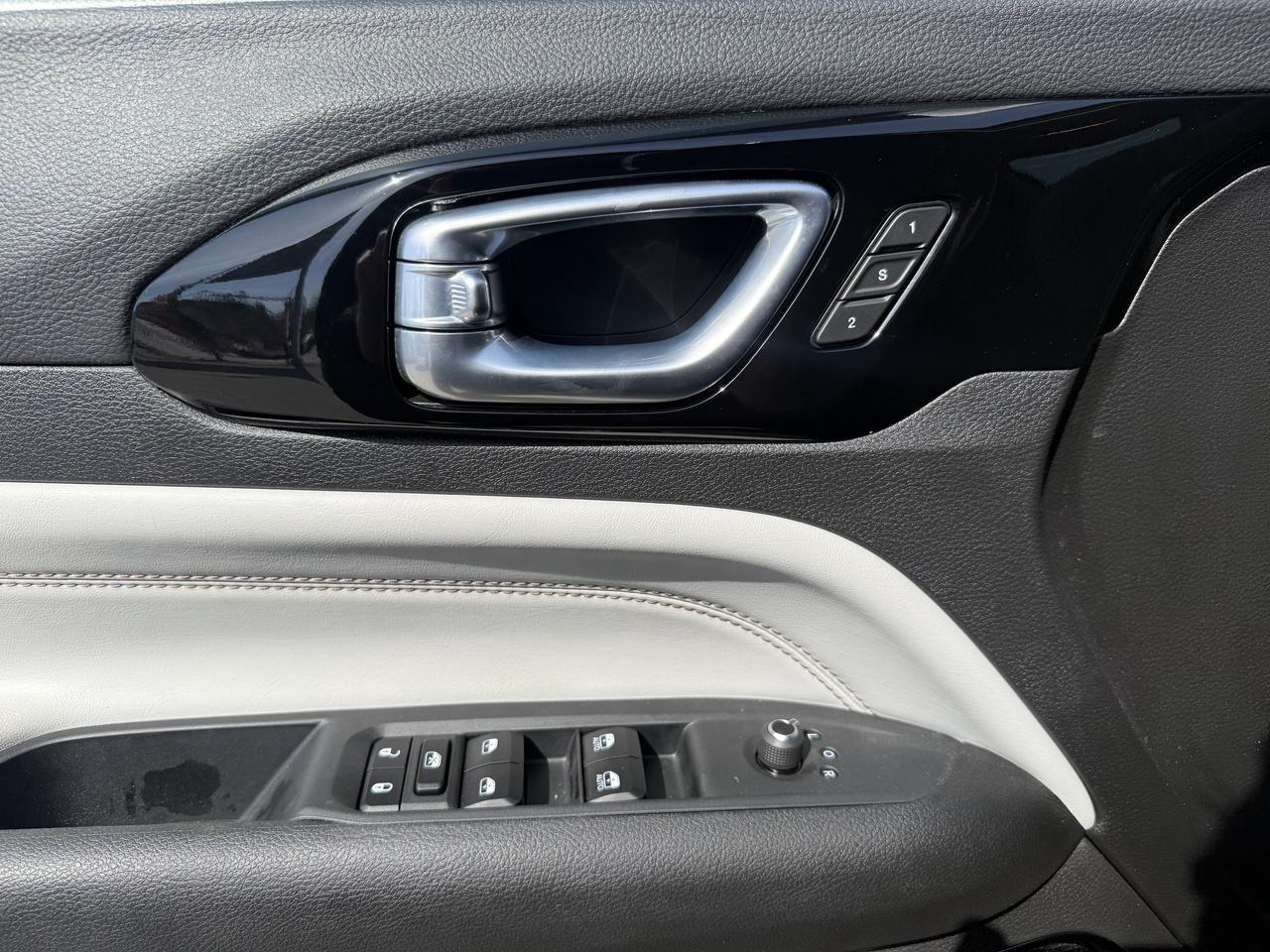 2024 Jeep Compass Limited 4x4 - Power Liftgate - Navigation Photo