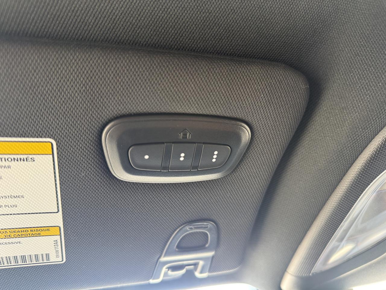 2024 Jeep Compass Limited 4x4 - Power Liftgate - Navigation Photo