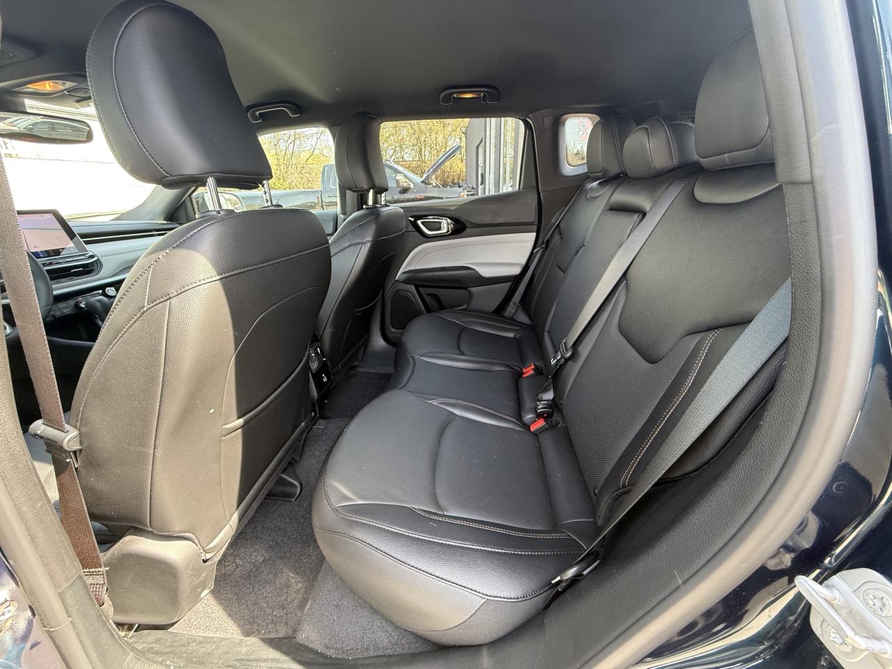2024 Jeep Compass Limited 4x4 - Power Liftgate - Navigation Photo