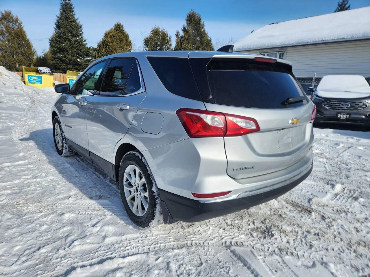 2018 Chevrolet Equinox LT w/1LT All-Wheel Drive Photo4