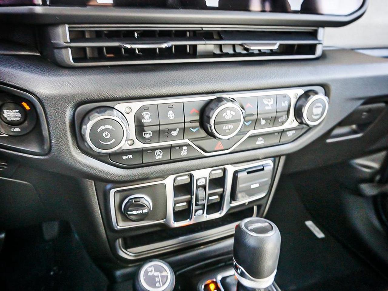 2026 Jeep Gladiator  Photo