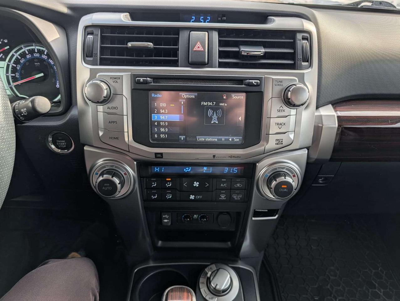 2015 Toyota 4Runner SR5 Photo