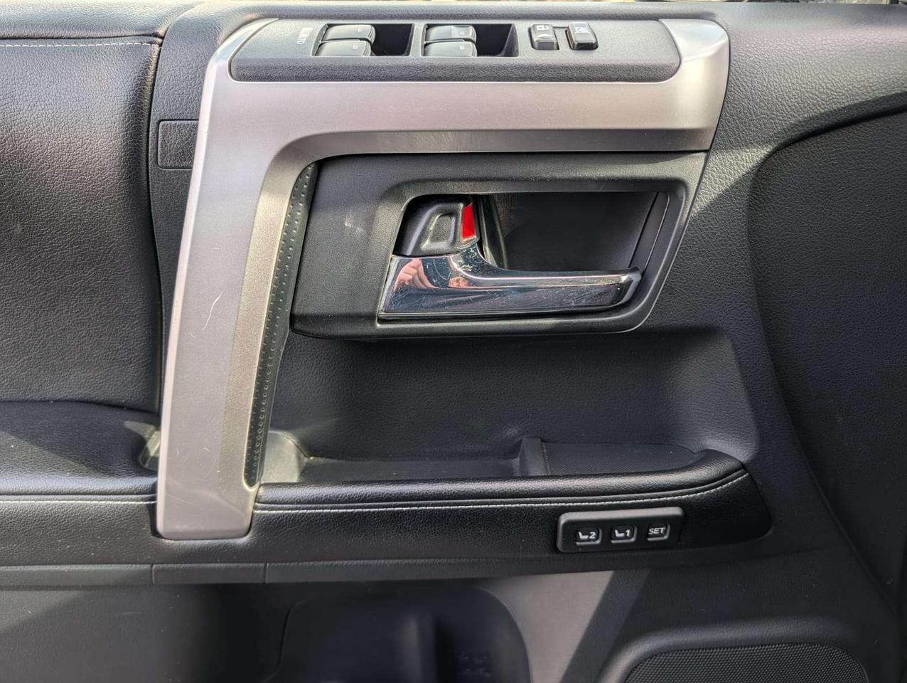 2015 Toyota 4Runner SR5 Photo