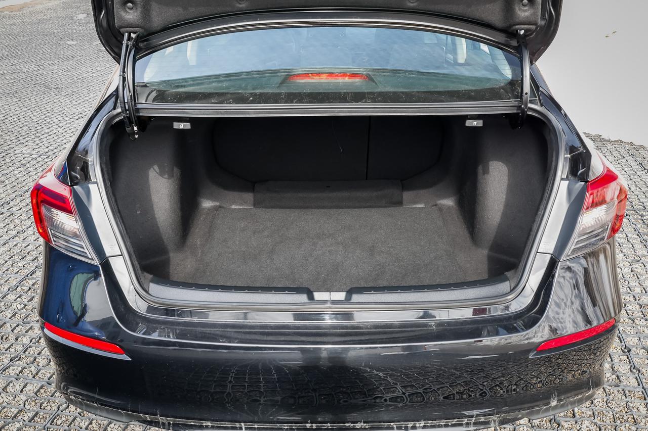 2022 Honda Civic LX 4dr Sedan Photo