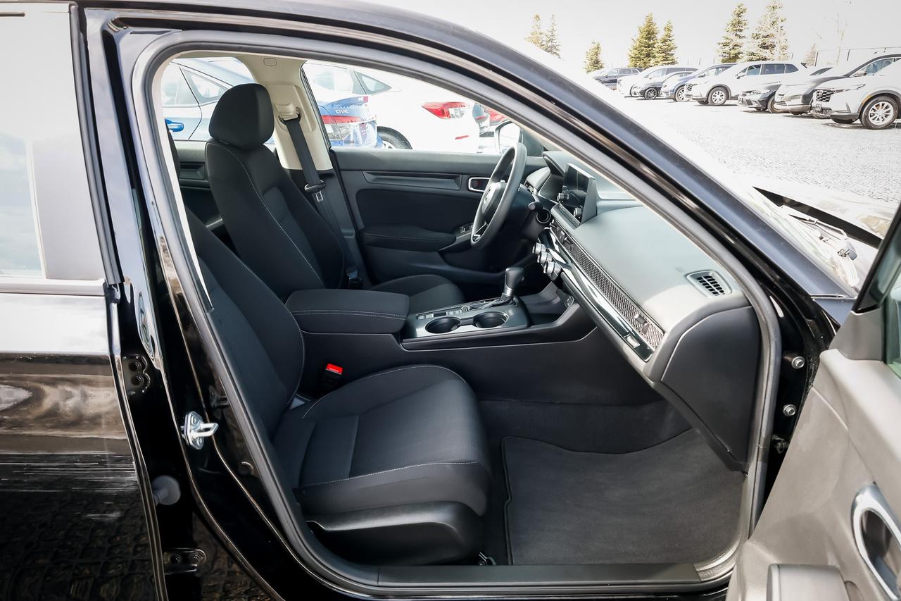 2022 Honda Civic LX 4dr Sedan Photo