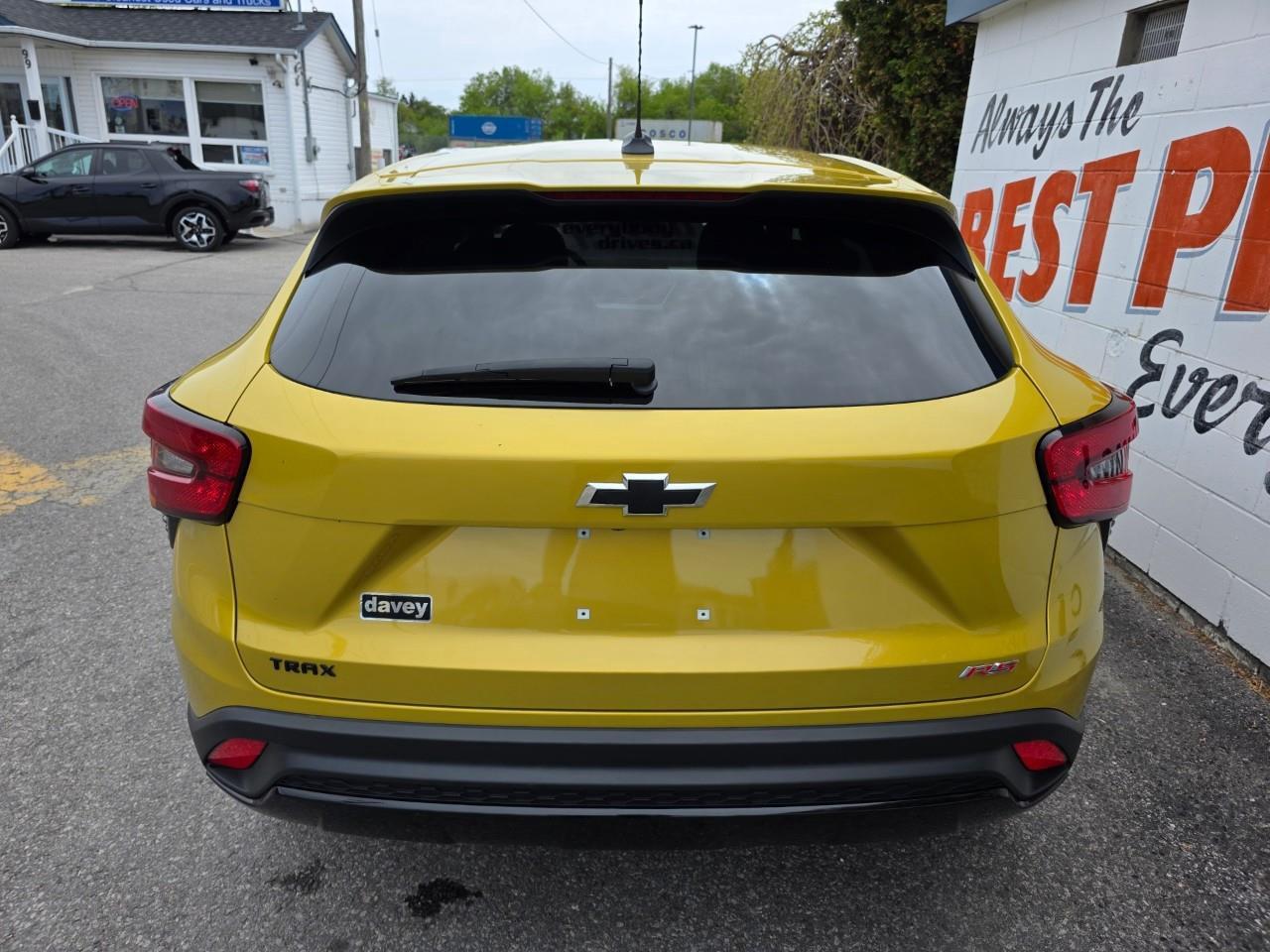 2024 Chevrolet Trax 1RS 4dr Front-Wheel Drive Photo