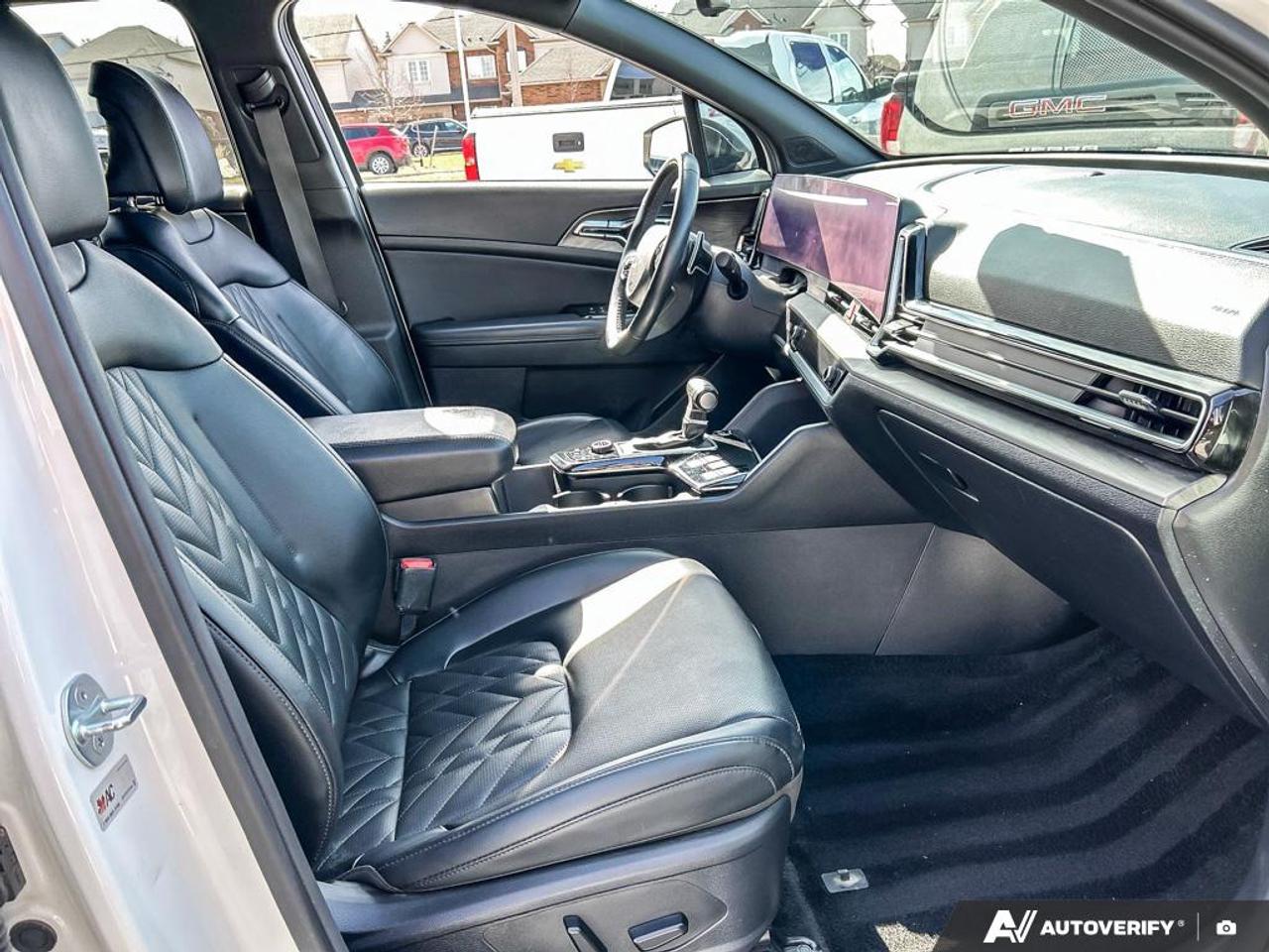 2023 Kia Sportage X-Line Limited w/Black Interior 4dr All-Wheel Drive Photo