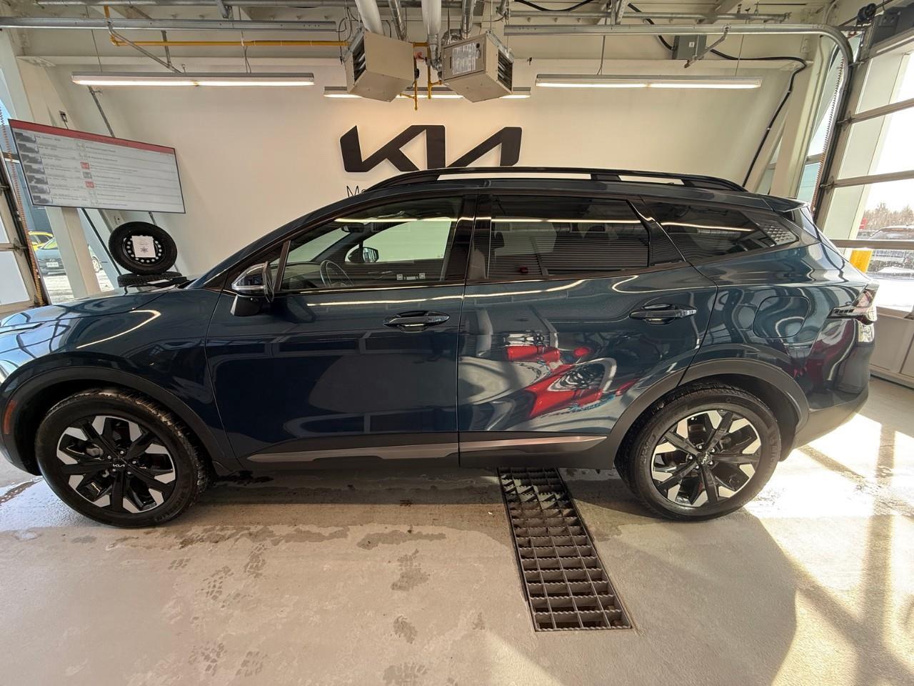 2023 Kia Sportage X-Line Limited w/Black Interior 4dr All-Wheel Drive Photo