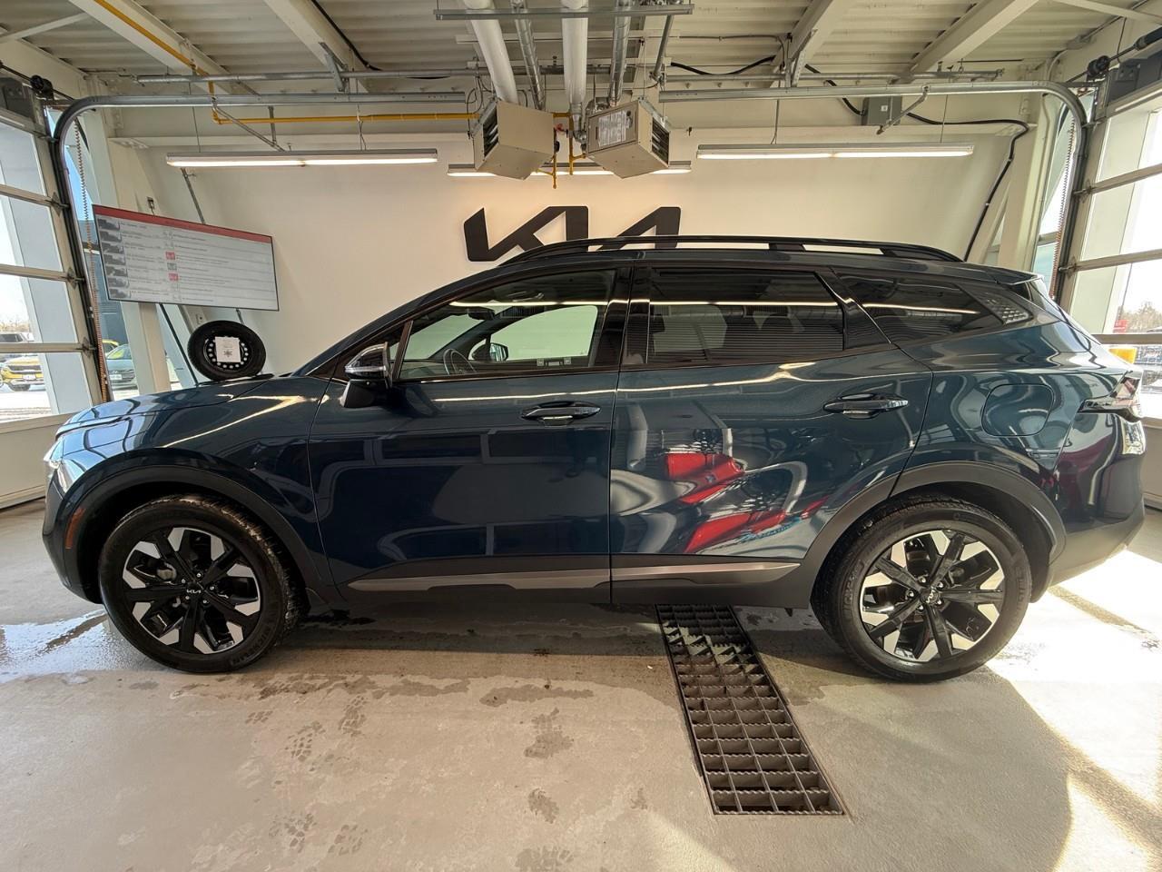 2023 Kia Sportage X-Line Limited w/Black Interior 4dr All-Wheel Drive Photo