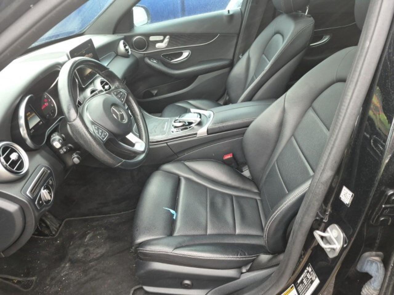 2017 Mercedes-Benz C-Class 4dr Sdn C 300 4MATIC Photo2