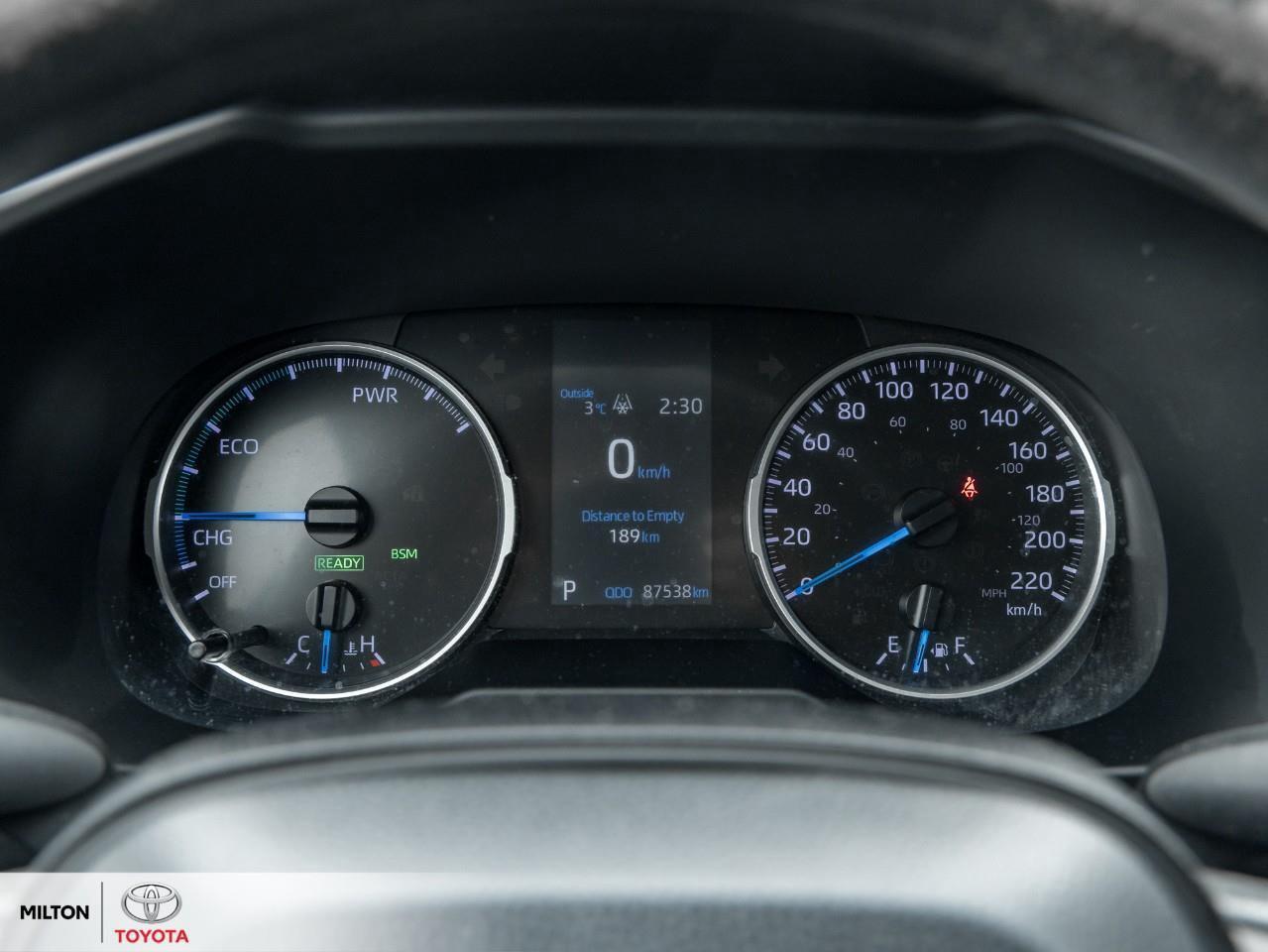 2022 Toyota RAV4 Hybrid AWD HEATED SEATS BLIND SPOT HYBRID CARPLAY LE Photo