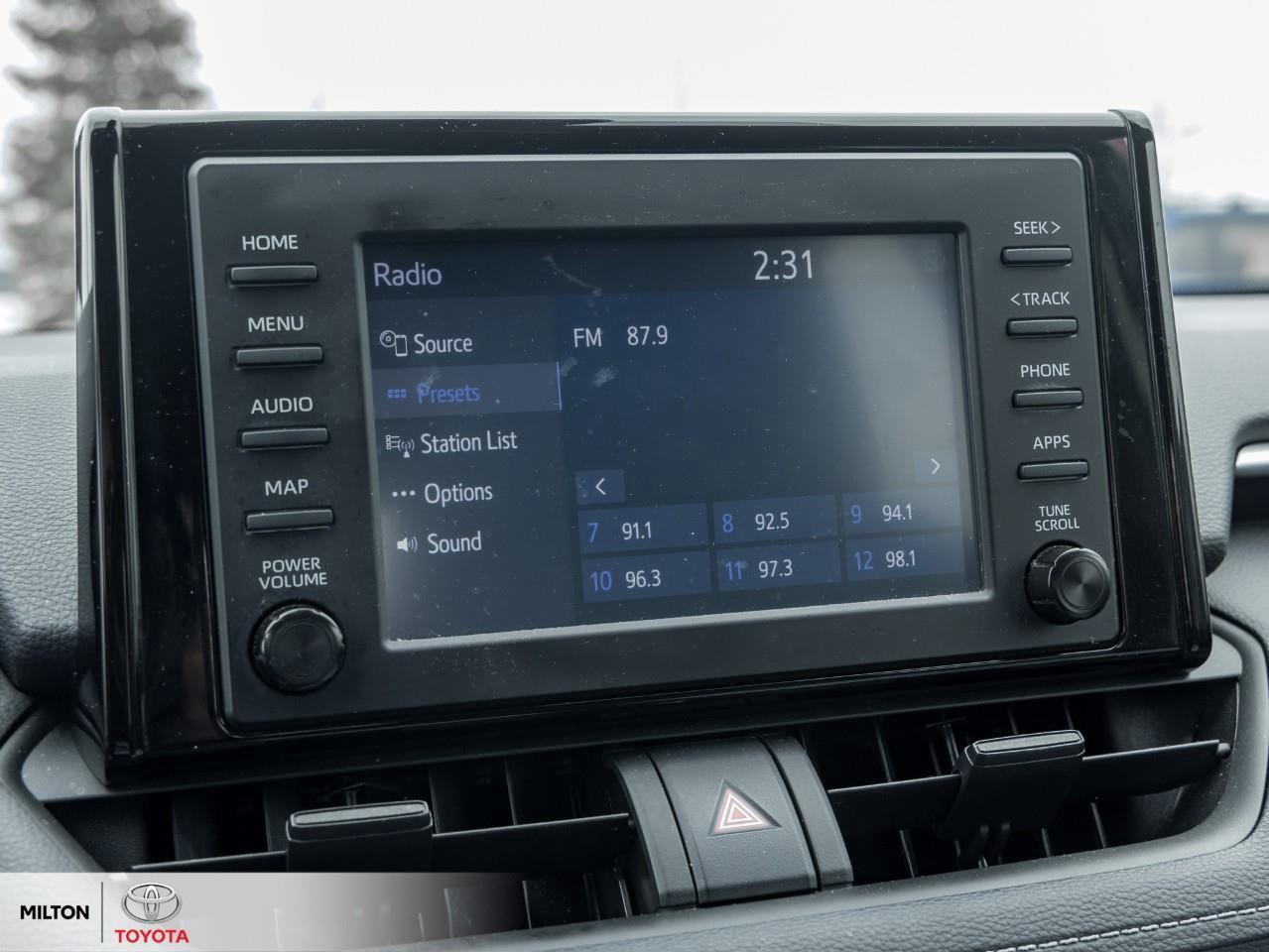 2022 Toyota RAV4 Hybrid AWD HEATED SEATS BLIND SPOT HYBRID CARPLAY LE Photo