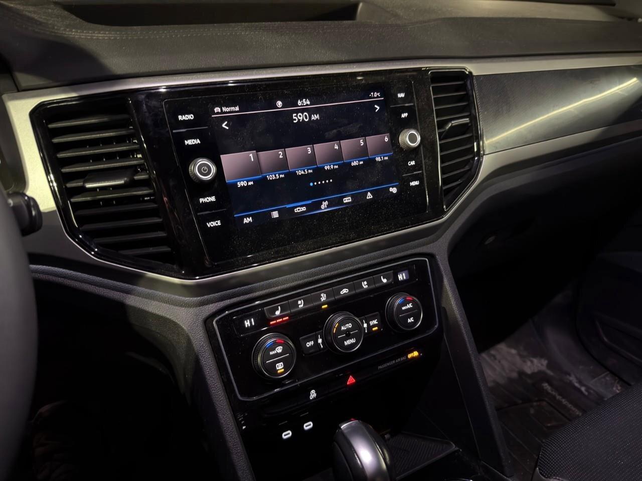 2022 Volkswagen Atlas Cross Sport Highline 3.6 FSI 4MOTION Photo