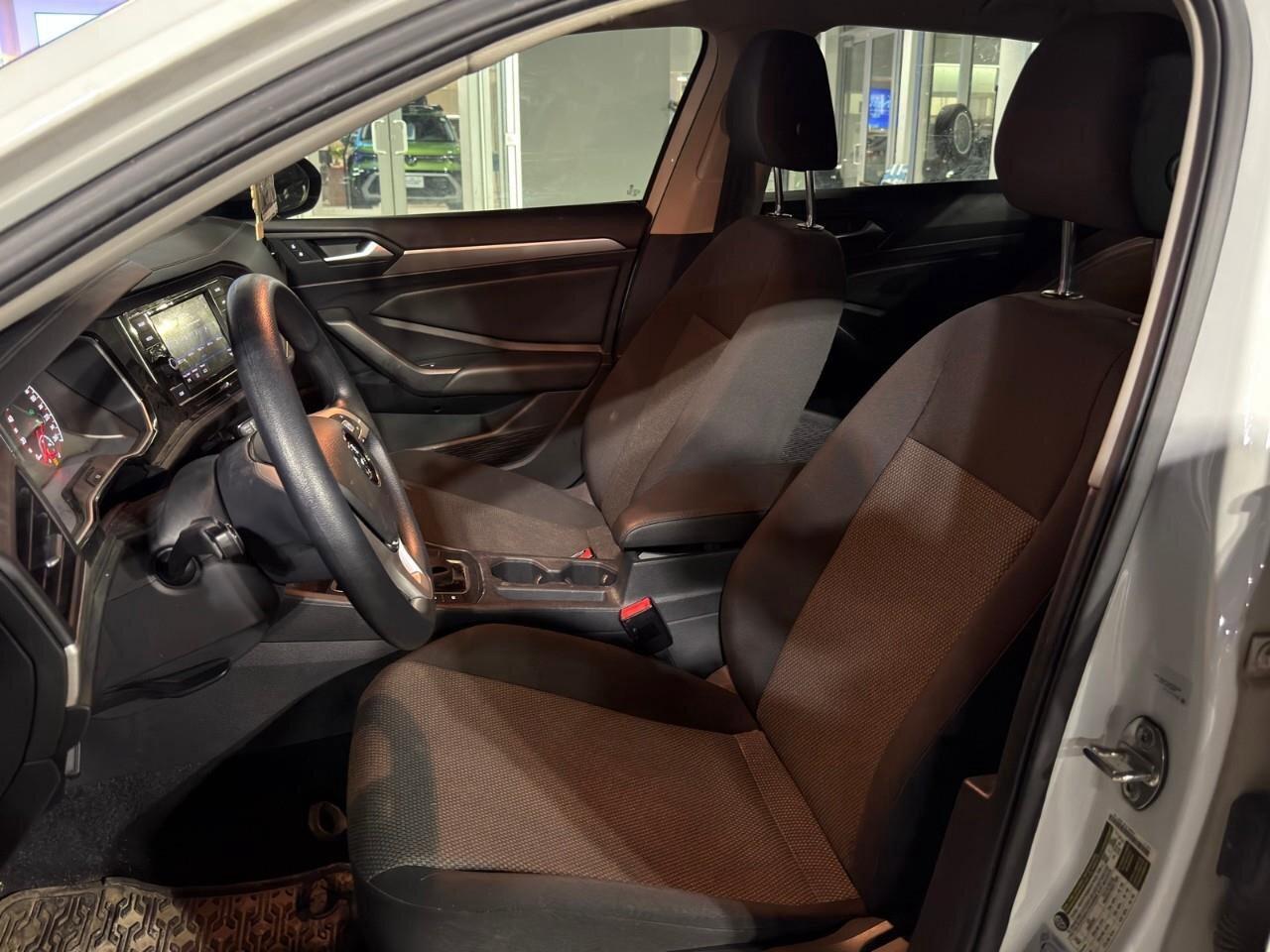 2019 Volkswagen Jetta Comfortline AUTO Photo4