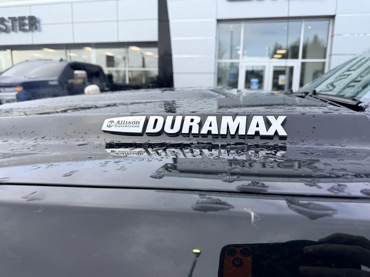 2019 GMC SIERRA 2500HD 4WD Crew Cab 153.7  Denali Photo