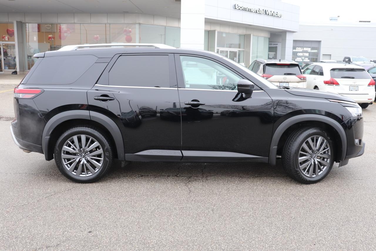 2024 Nissan Pathfinder SL PREMIUM PACKAGE 1 OWNER Photo