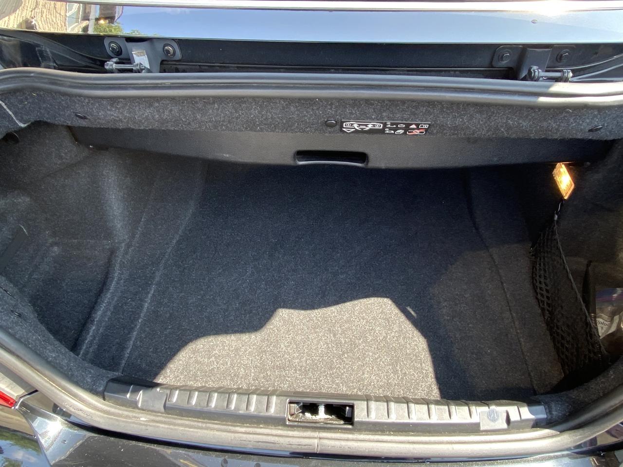 2012 BMW 1 Series 2dr Cabriolet 135i Photo