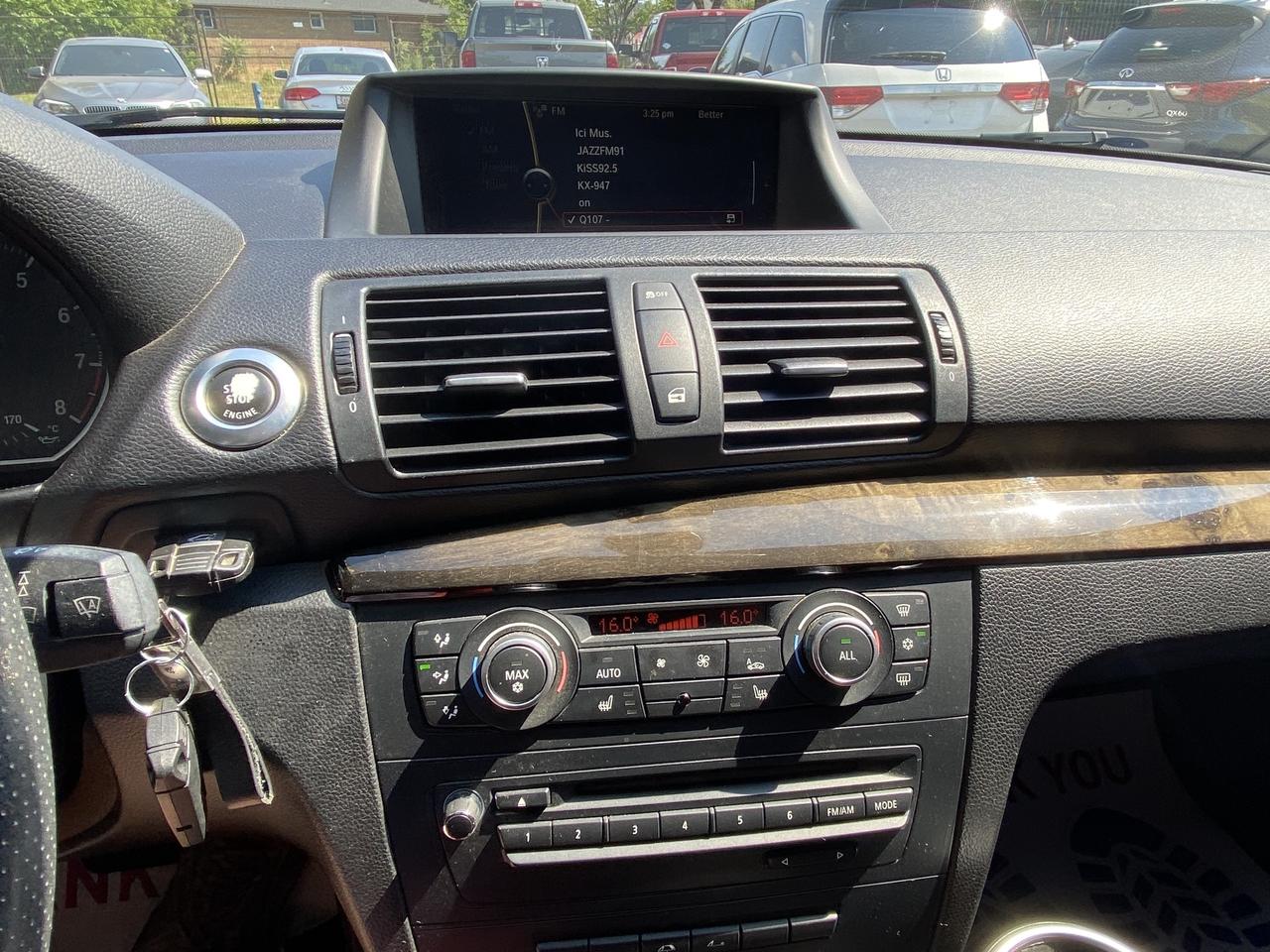 2012 BMW 1 Series 2dr Cabriolet 135i Photo